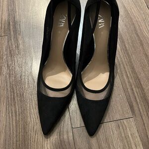 Zara Black Pointed-Toe Heels Suede-Like Finish